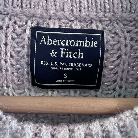 Abercrombie & Fitch Multi Crew Sweater - Picture 3 of 3